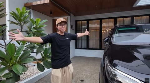 Hasil dari Jualan Seblak, Intip Potret Rumah Baru Rafael Tan yang Tampak Mewah!