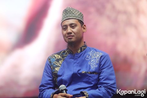 8 Foto Ustaz Abiazkakia Saat Ingatkan Bayar Zakat Pada Penonton KapanLagi Buka Bareng 2024