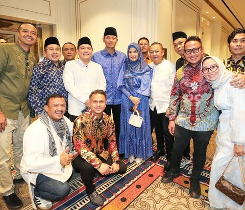 Potret Annisa Pohan Tampil Cantik dan Bikin Pangling Pakai Hijab di Acara Buka Bersama dengan Anggota Partai