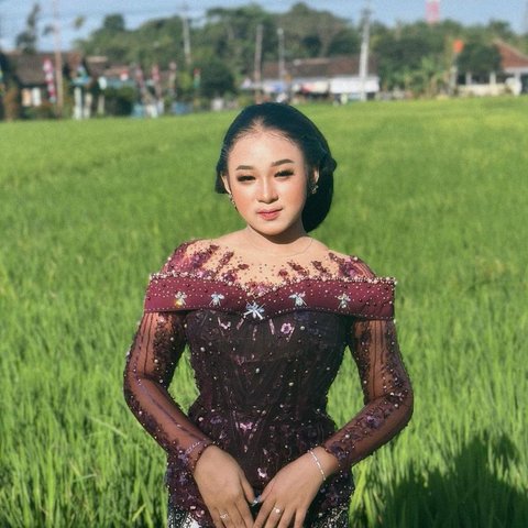 Balutan Kebaya Cantiknya