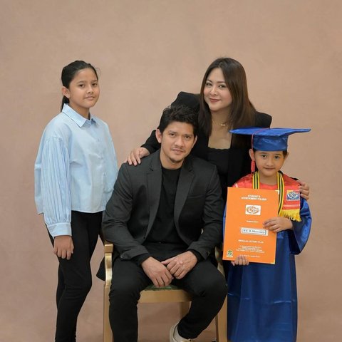 Potret Cantik Aneska Putri Bungsu Audy Item & Iko Uwais Jalani Wisuda TK, Senyumnya Manis Mirip Sang Mama