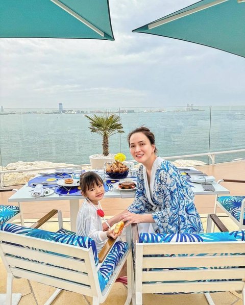 Ibu & Anak Cantiknya 11 12, Potret Shandy Aulia dan Claire Asyik Nikmati Liburan Bersama di Dubai