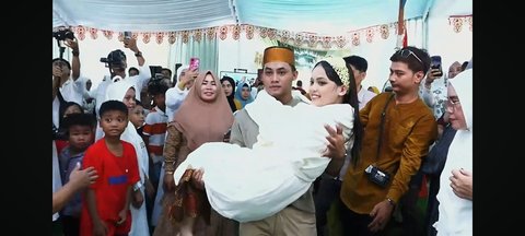 10 Potret Putri Isnari Jalani Prosesi Siraman, Penampilan Calon Pengantin Cantik Banget Jadi Sorotan