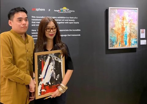 Sebelum Pindah ke Kanada, Potret Pameran Tunggal Omar Anak Cindy Fatikasari dan Tengku Firmansyah yang Diminati Dubes Italia