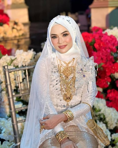 Cantik Menawannya Rhenny Yuliana Mertua Putri Isnari, Istri Kedua Haji Alwi yang Disebut Paling Cantik
