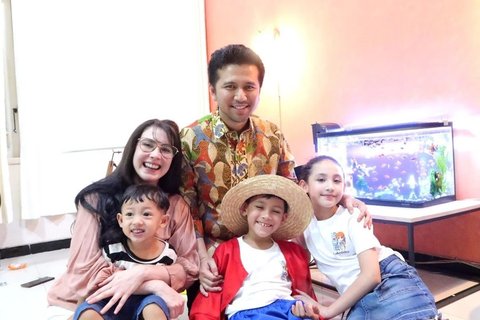 Potret Arumi Bachsin Bareng Sang Putri yang Beranjak ABG, Cantiknya 11 12 & Disebut Bak Kakak Adik
