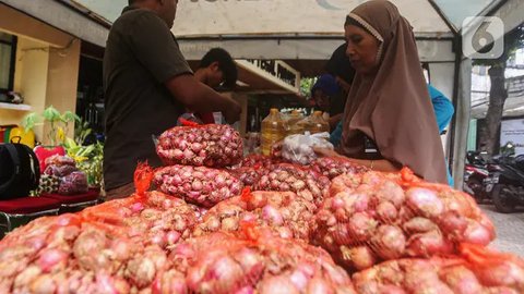 FOTO: Bawang Merah Masih Mahal, Gerakan Pasar Murah Gencar Dilakukan untuk Menekan Harga