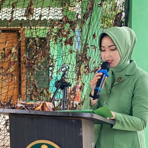 Potret Terbaru Winda Khair yang Jadi Istri Abdi Negara, Setia Dampingi Perjuangan Suami & Pernah Tinggal di Rumah Tanpa Kompor