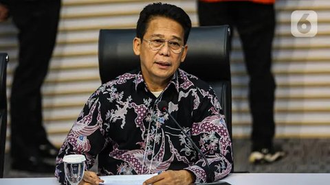 FOTO: Blak-Blakan Wakil Ketua KPK Johanis Tanak Paparkan Penahanan Bupati Sidoarjo Ahmad Muhdlor Ali