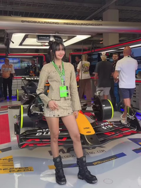 Foto Bareng Pembalap Max Verstappen, Berikut Potret Memesona Lisa BLACKPINK di F1 Miami Grand Prix