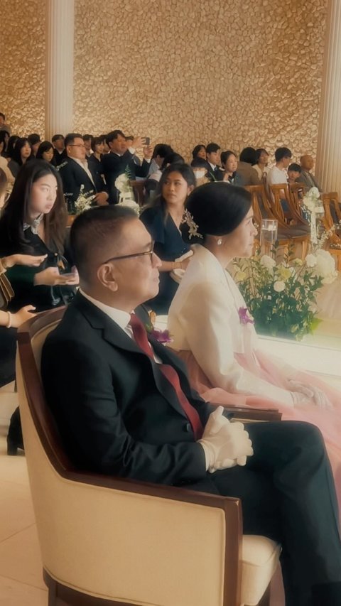 Potret Bahagia Helmy Yahya Ngunduh Mantu di Korea Selatan, Aura Kecantikan Sang Pengantin Wanita Begitu Terpancar