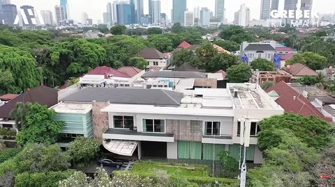 Potret Rumah Super Mewah Manoj Punjabi, Ada Ruang Bawah Tanah dan Dilengkapi Kolam Renang Besar