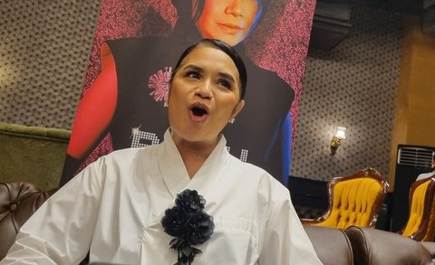 Ruth Sahanaya Dapat Hadiah Sekolah Gratis dari Jeffrey Waworuntu, Bersyukur Punya Suami yang Selalu Mendukung