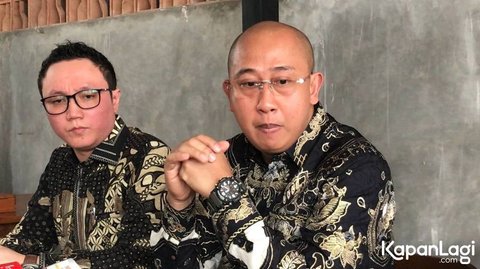 Chris Sam Siwu, selaku kuasa hukum Sarwendah, menegaskan bahwa dirinya tidak merasa berhak untuk mengomentari pertanyaan dari awak media, dan meminta agar pertanyaan tersebut langsung diajukan kepada Ruben Onsu.