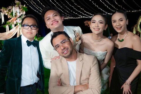 Potret Artis Hadir di Intimate Wedding Mahalini & Rizky Febian di Bali, Ada Aaliyah Massaid Hingga Nia Ramadhani yang Stunning Abis