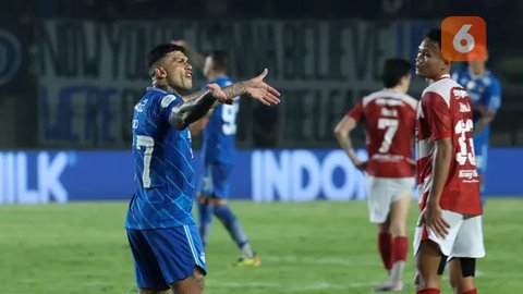 FOTO: Aksi Duo Striker Brasil di Persib Bandung Hajar Madura United di Leg 1 Final BRI Liga 1 2023/2024