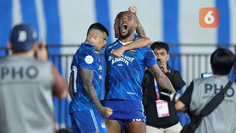 FOTO: Aksi Duo Striker Brasil di Persib Bandung Hajar Madura United di Leg 1 Final BRI Liga 1 2023/2024