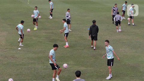 FOTO: Timnas Indonesia Siapkan Mental Baja Jelang Hadapi Dua Laga Penting di Kualifikasi Piala Dunia 2026