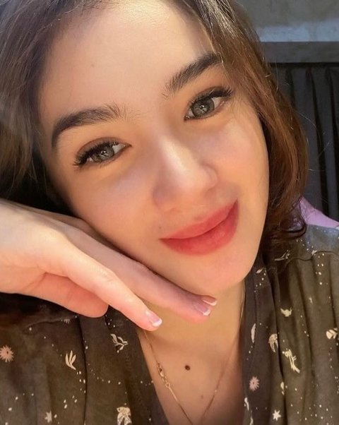 Meski terlihat cantik, Angel mengakui bahwa hasilnya masih belum sempurna.