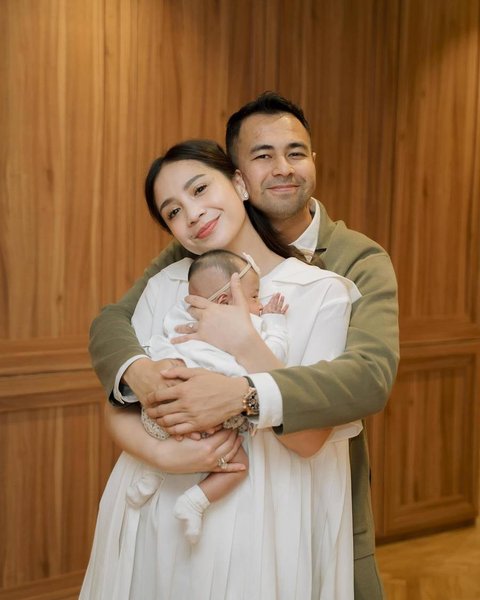 Potret Terbaru Baby Lily Anak Angkat Raffi Ahmad dan Nagita Slavina, Kini Wajahnya Sudah Tak Ditutupi Stiker