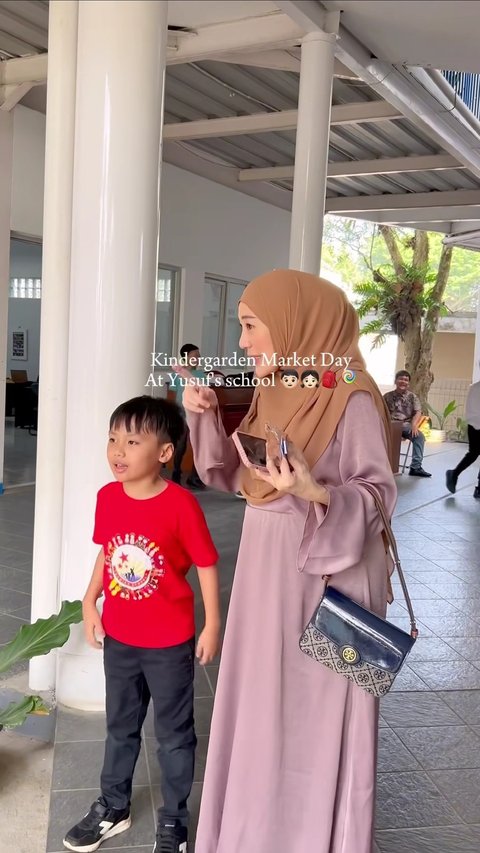 Potret Terbaru Larissa Chou yang Sedang Hamil Besar, Cantik Banget saat Hadiri Acara Sekolah Anaknya