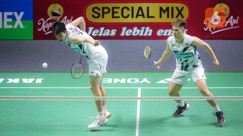 FOTO: Jadi Satu-Satunya Pasangan yang Tersisa, Ini Potret Dramatis Sabar/Reza saat Mati-Matian Tampil di Semifinal Indonesia Open 2024