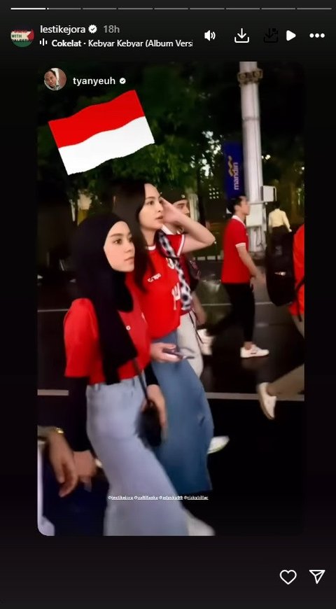 Tingkah Lucu Lesti Kejora Teriak 'I Love You Rizky Ridho' saat Nonton Timnas di GBK, Rizky Billar Bereaksi