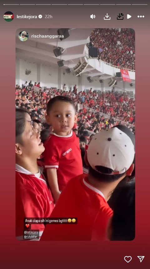 Tingkah Lucu Lesti Kejora Teriak 'I Love You Rizky Ridho' saat Nonton Timnas di GBK, Rizky Billar Bereaksi