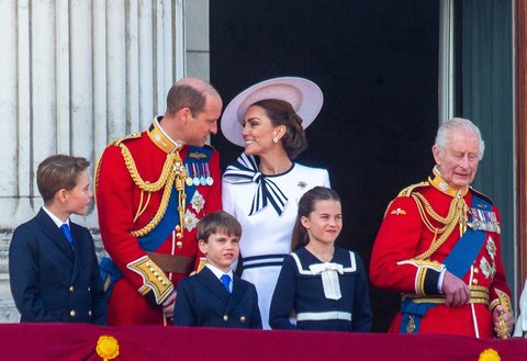 Kate Middleton Kembali ke Publik Setelah Divonis Kanker, Penampilan Pertama yang Membuat Terharu<br>