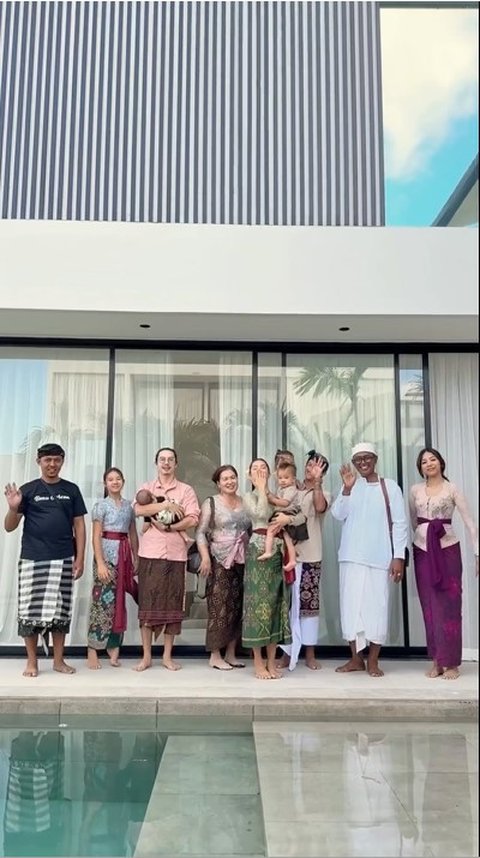 Potret Rumah Baru Jennifer dan Irfan Bachdim di Bali, Gelar Upacara Melaspas Sebelum Ditempati