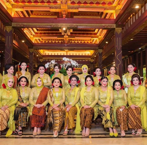 Deretan Foto Terbaru Annisa Pohan yang Kini jadi Istri Menteri Tampil dalam Balutan Busana Kebaya, Cantik dan Anggun