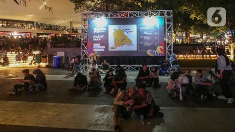 FOTO: Semarak Gelaran Pertamina Weekend Fest 2024 Dipadati Ribuan Pengunjung Muda Mudi