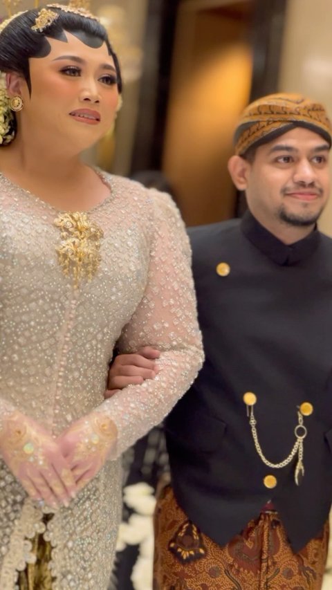 Fadil pun menepati janjinya. Di tahun 2024, Clarissa akhirnya menikah dengan Fadil sebagai pendampingnya.