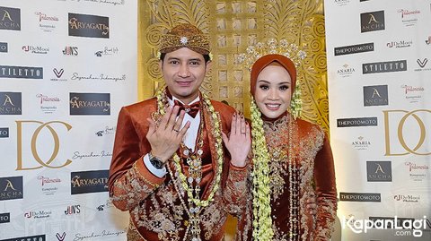 Kini Sudah Menjadi Pasangan Suami Istri, ini Potret Bahagia Chand Kelvin dan Dea Sahira di Momen Pernikahan