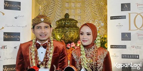 Kini Sudah Menjadi Pasangan Suami Istri, ini Potret Bahagia Chand Kelvin dan Dea Sahira di Momen Pernikahan