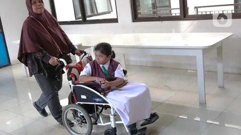 FOTO: Keceriaan Siswa SLB YPAC Jakarta di Hari Pertama Mengikuti Kegiatan Sekolah