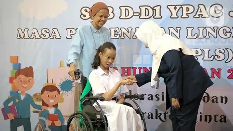 FOTO: Keceriaan Siswa SLB YPAC Jakarta di Hari Pertama Mengikuti Kegiatan Sekolah