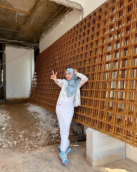 Potret Ria Ricis Tinjau Proyek Pembangunan Rumah Barunya yang Mewah dan Megah, Tak Sabar Ingin Segera Dihuni Bareng Moana