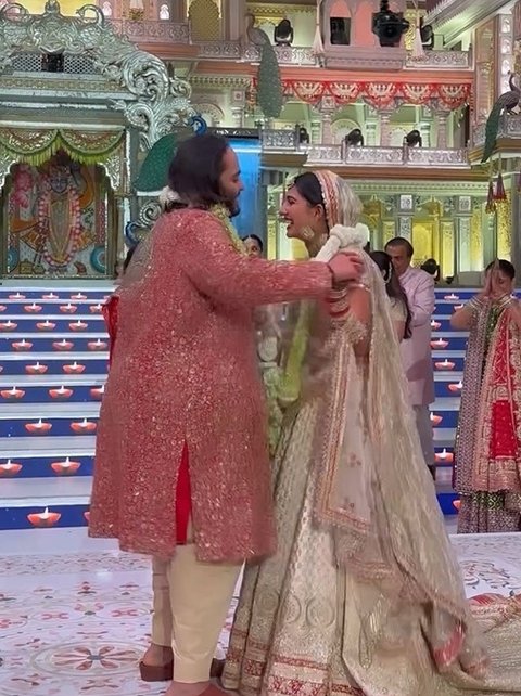 Serba-Serbi Pernikahan Anant Ambani dan Radhika Merchant, Jam Tangan Rp3,8 Miliar untuk Groomsmen dan Dekorasi Ultra Mewah