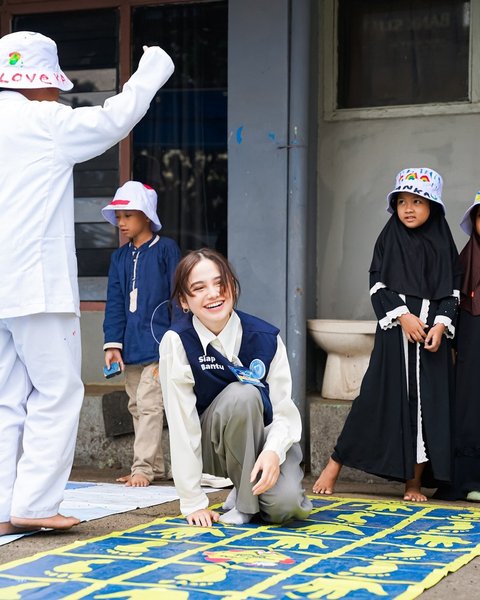 Rayakan Ultahnya yang ke-24, Syifa Hadju Berbagi Kebahagiaan dengan Anak-Anak Panti Asuhan