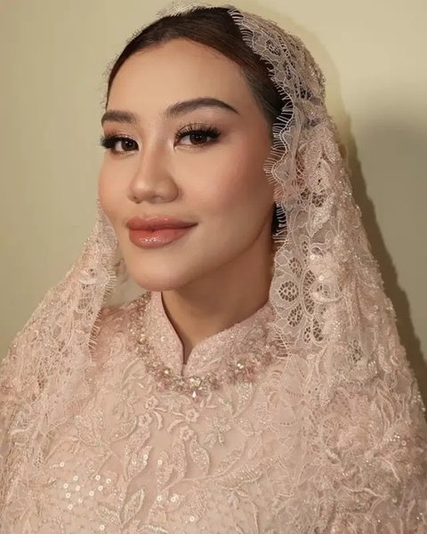 Potret Aaliyah Massaid dengan Makeup Soft Glam saat Pengajian, Cantik & Aura Calon Manten Makin Terpancar