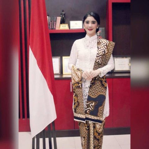 Cantik dan Anggun! Deretan Foto Artis Ikut Meriahkan Hari Kebaya Nasional, Ada Maudy Ayunda Hingga Kris Dayanti