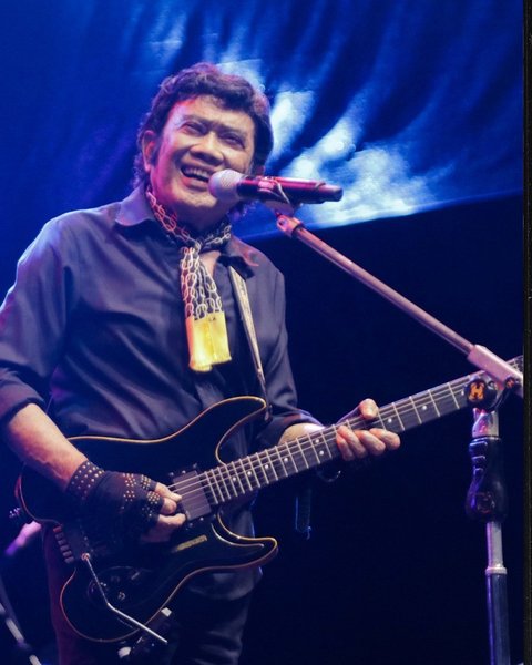 8 Rekomendasi Lagu Terlaris Rhoma Irama Sepanjang Masa, Sering Diputar di Hajatan Warga