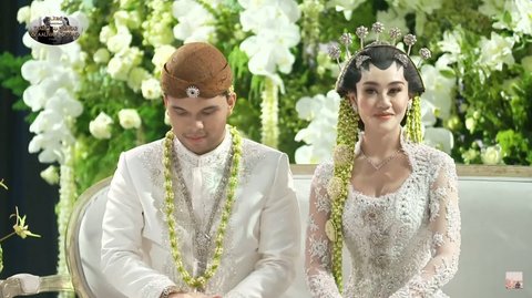 Cantiknya Aaliyah Massaid di Akad Nikah Bersama Thariq Halilintar, Anggun Berkebaya Putih & Pancarkan Aura Bahagia