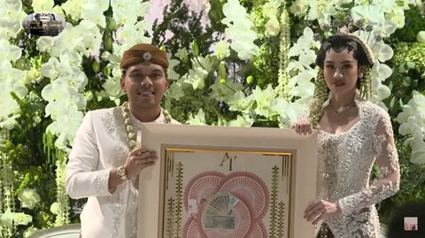 Tangis Haru Reza Reza Artamevia di Acara Pernikahan Aaliyah Massaid dan Thariq Halilintar