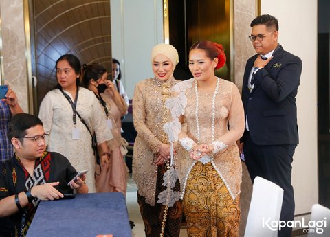 Potret Zahwa Massaid Mengaku Ikhlas Dilangkahi Sang Adik hingga Ungkap Aaliyah Sudah Diprediksi Nikah Muda