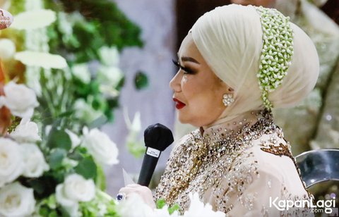 Momen Minta Restu Sebelum Ijab Kabul Jadi Perbincangan, Aaliyah Massaid Mengaku Mellow Tiap Melihat Sang Ibu