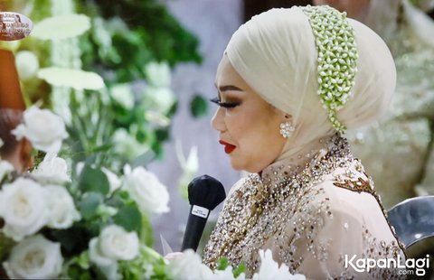 Momen Minta Restu Sebelum Ijab Kabul Jadi Perbincangan, Aaliyah Massaid Mengaku Mellow Tiap Melihat Sang Ibu