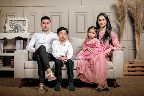 Setelah 11 Tahun Bersama, Faby Marcelia dan Revand Narya Kini Diam-diam Cerai Meski Menikah di Usia 18 Tahun