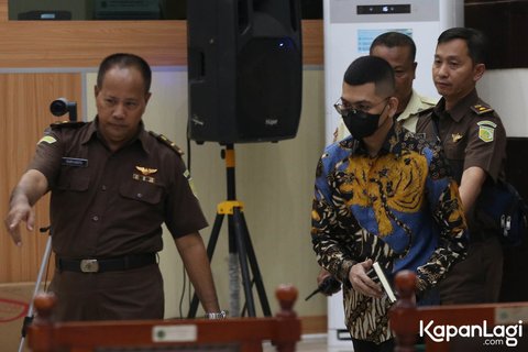 Potret Yudha Arfandi di Sidang Kasus Kematian Dante, Kuasa Hukum Ditegur Tamara Tyasmara 'Jangan Senyum Pak, Anak Saya Meninggal'